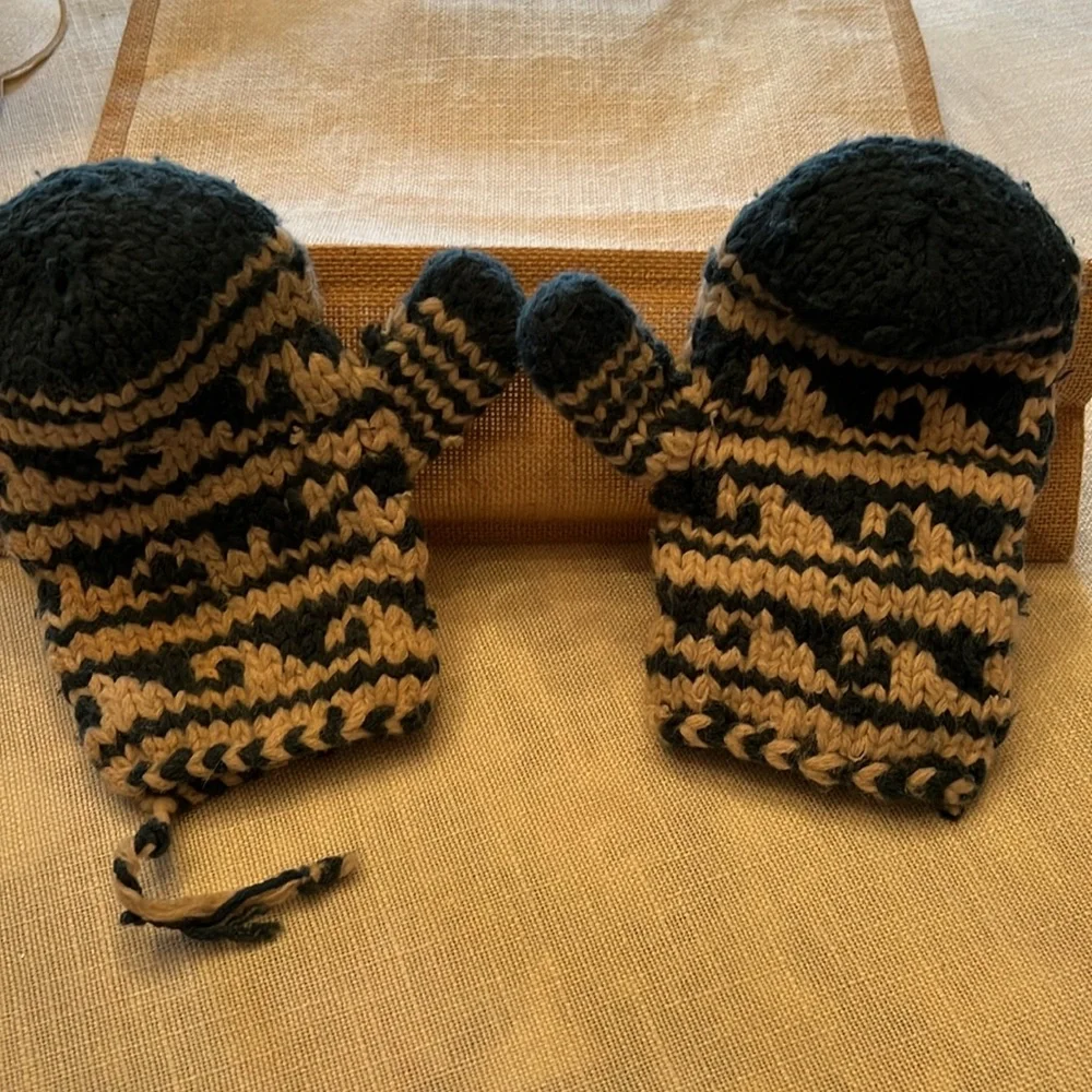 VTG Handknit Wool Mittens